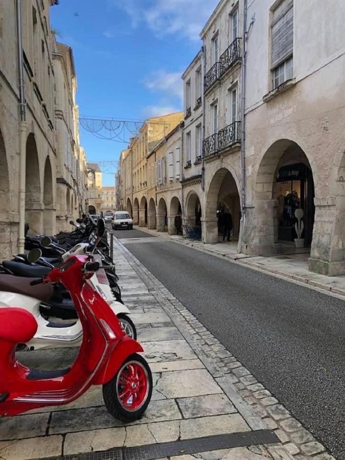 Appartement T2 Lumineux Et Cosy Au Calme Proche Du Centre Avec Tv Et Wifi La Rochelle  Esterno foto